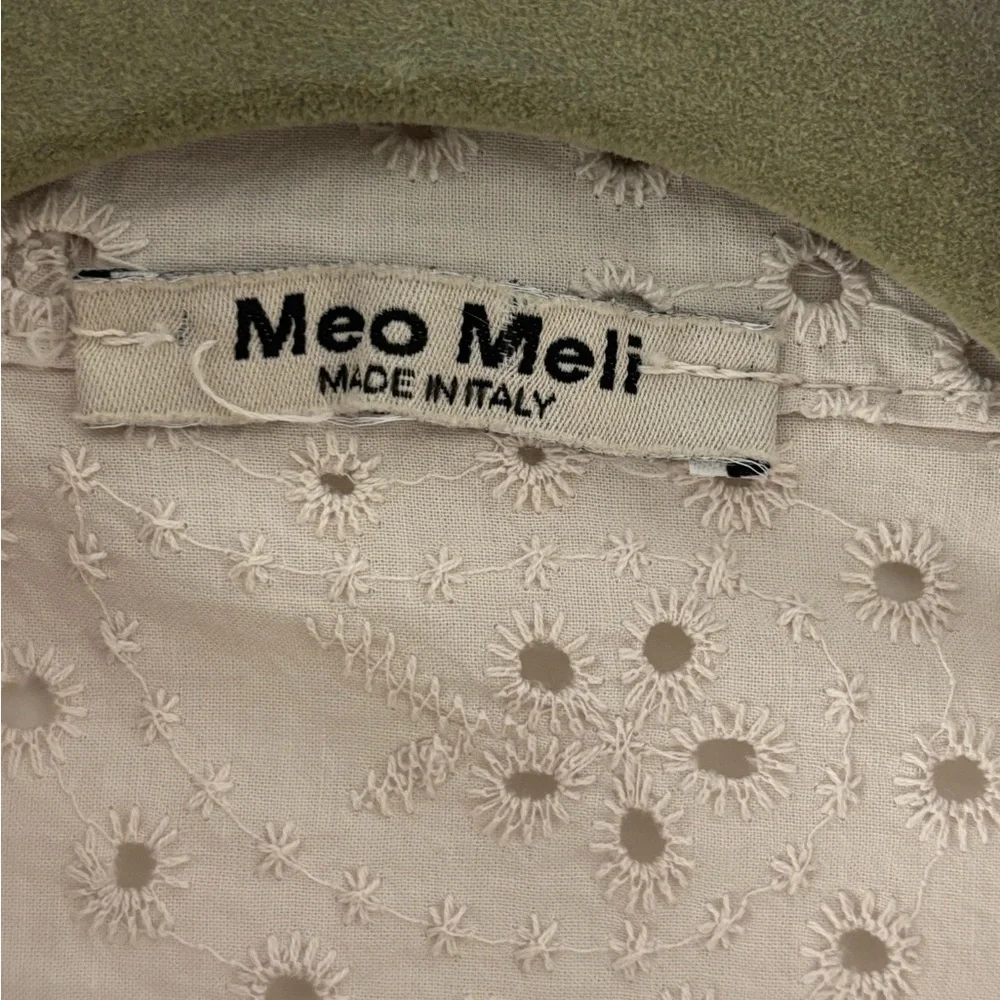 Meo Meli Cream Eyelet Tie-Front Blouse Size Small - Picture 5 of 10